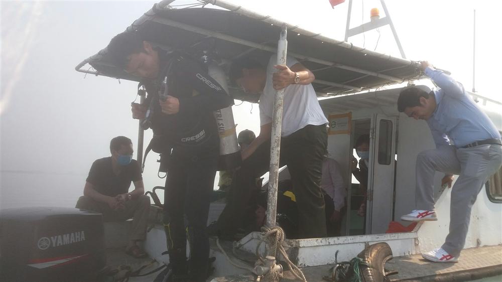 Triển khai thực hiện các nội dung của nhiệm vụ KH&CN cấp cơ sở “Xây dựng mô hình điểm về du lịch sinh thái kết hợp bảo tồn biển tại Vườn quốc gia Bái Tử Long” 23 sh03