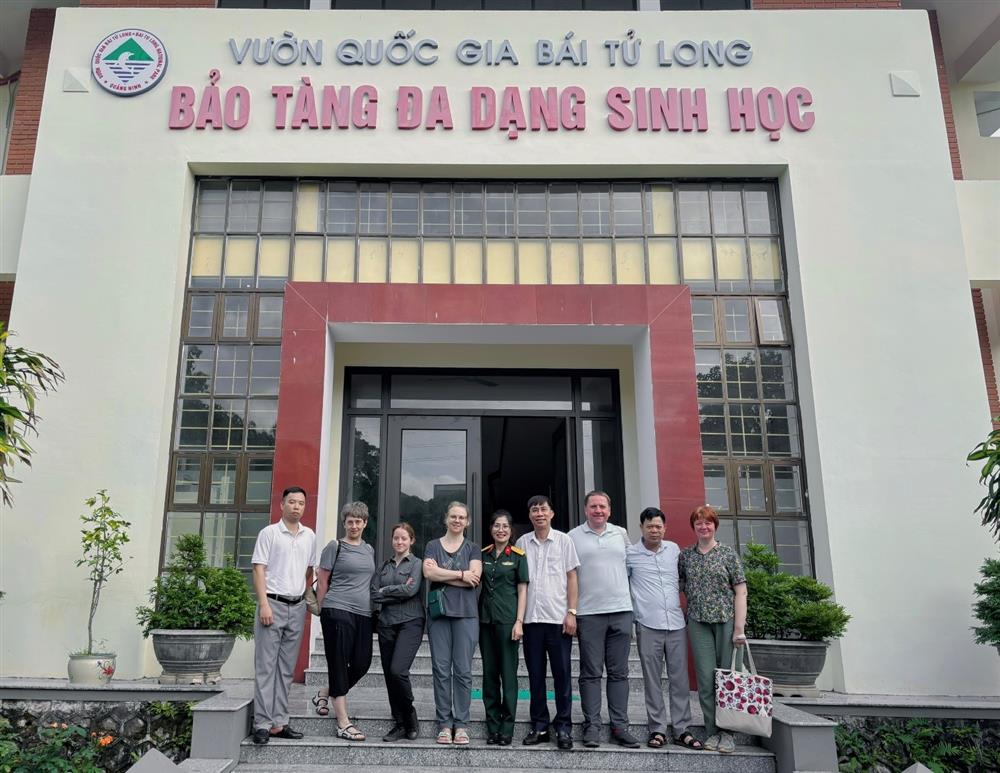 Vườn quốc gia Bái Tử Long đón đoàn chuyên gia Trung tâm Nhiệt đới Việt – Nga thực hiện điều tra hệ nấm rừng nhiệt đới 7 bt1