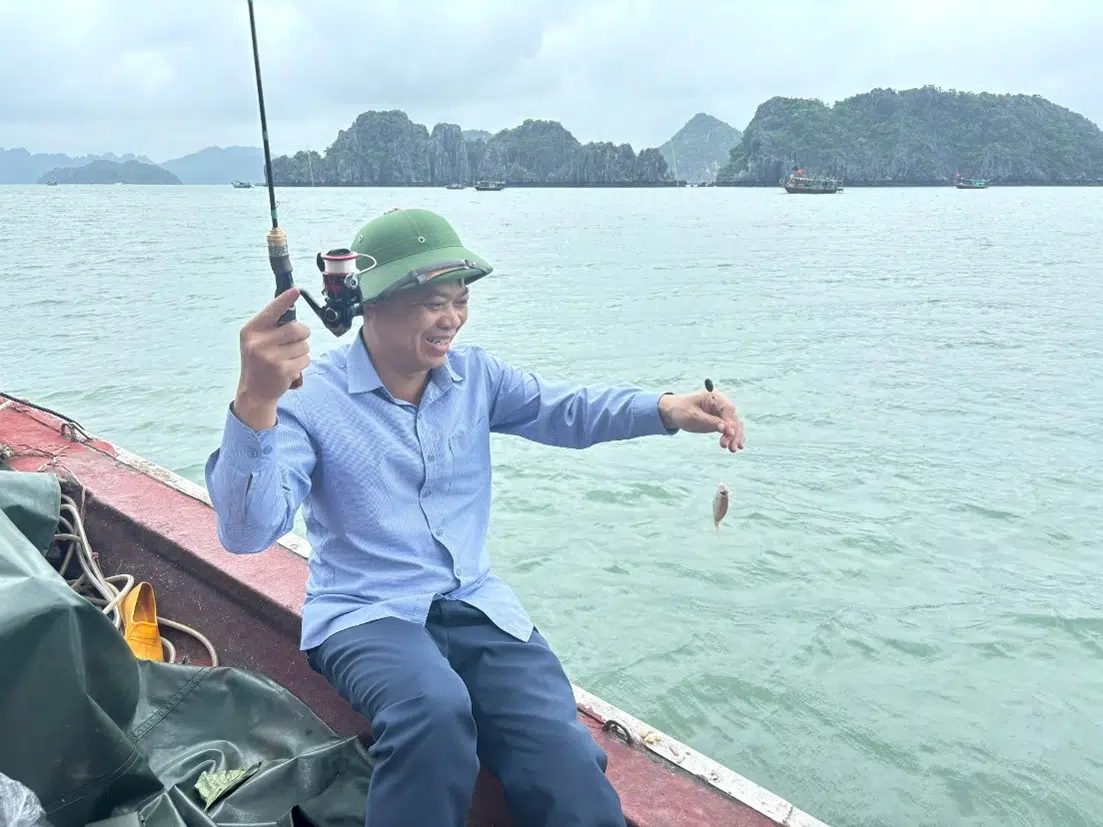 Thu thập mẫu sinh vật biển phục vụ trưng bày tại Nhà Bảo tàng đa dạng sinh học Vườn quốc gia Bái Tử Long đợt 1 năm 2025 10 002 3