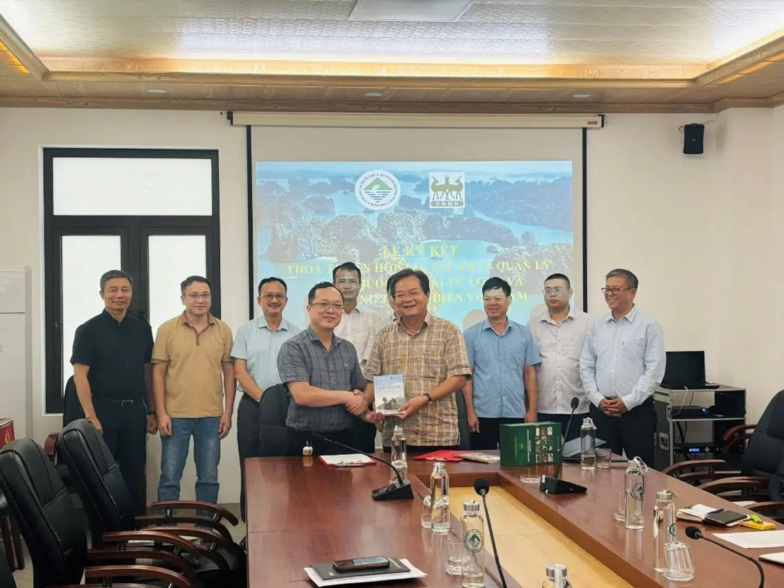 Ban Quản lý Vườn quốc gia Bái Tử Long ký kết thỏa thuận hợp tác với Bảo tàng Thiên nhiên Việt Nam 17 005 1
