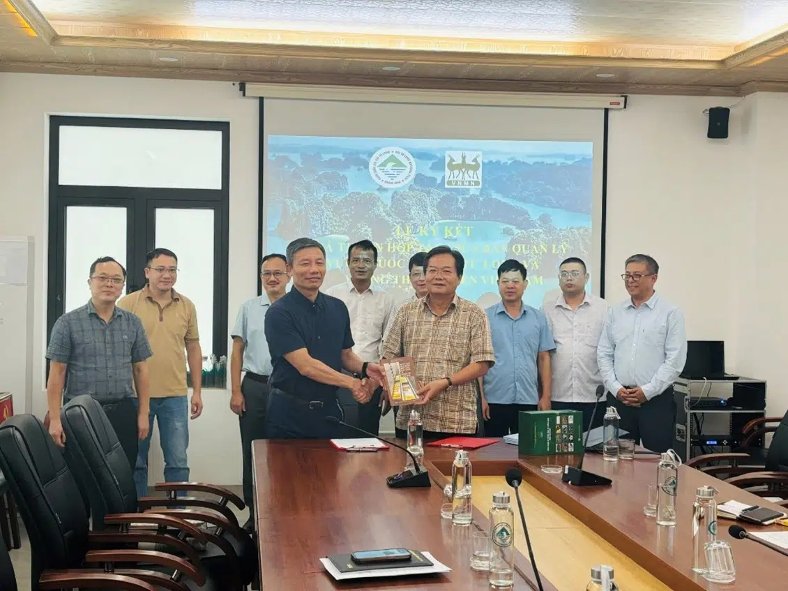 Ban Quản lý Vườn quốc gia Bái Tử Long ký kết thỏa thuận hợp tác với Bảo tàng Thiên nhiên Việt Nam 18 006