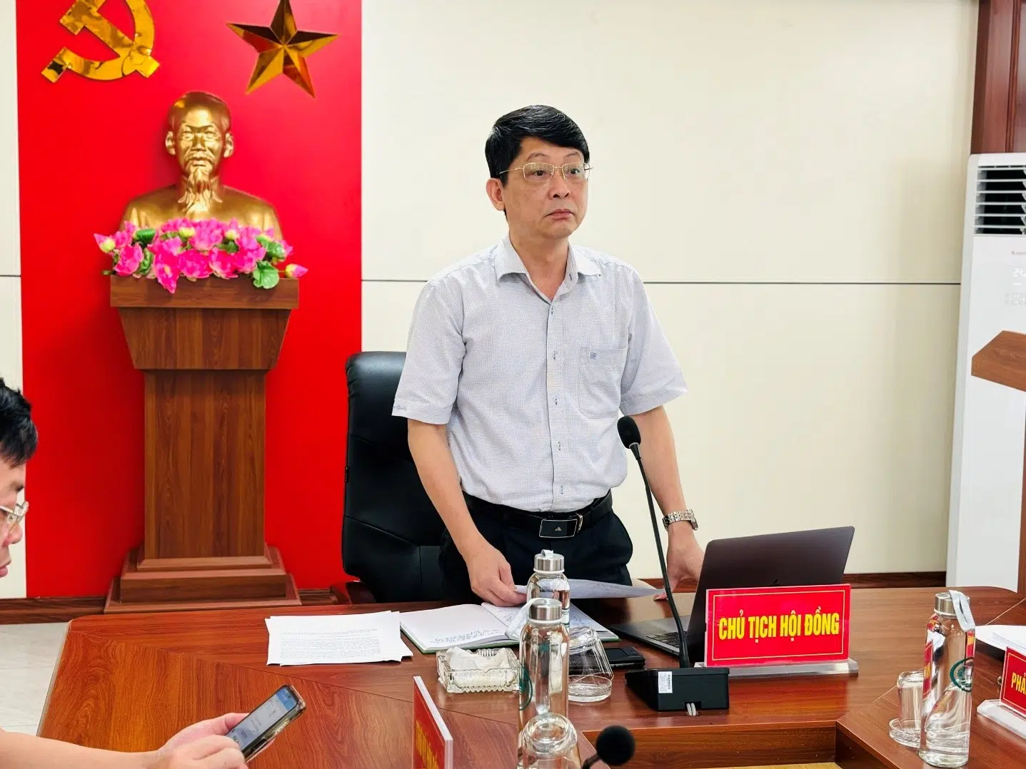 Hội đồng nghiệm thu đánh giá sản phẩm nhiệm vụ “Xây dựng hệ thống thông tin Atlas các loài đặc hữu, quý hiếm, sách đỏ, giá trị kinh tế cao tại Vườn quốc gia Bái Tử Long (giai đoạn 1)” 18 06