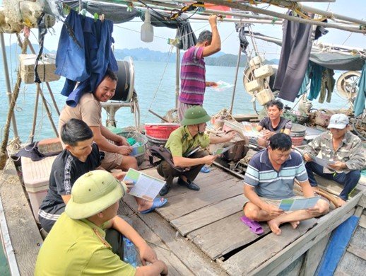 Tuyên truyền, phổ biến Luật Lâm nghiệp và các Văn bản có liên quan tại Vườn quốc gia Bái Tử Long đợt 2 năm 2025 11 001 1