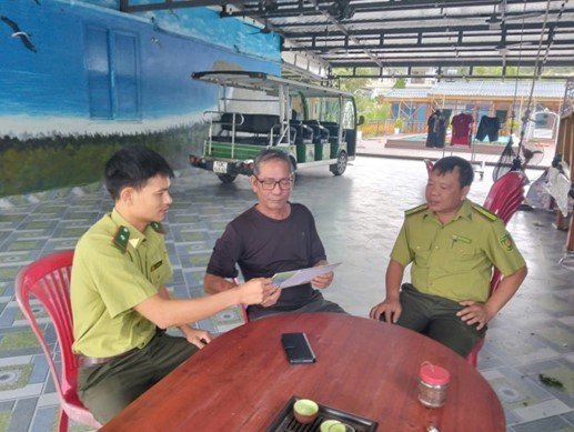 Tuyên truyền, phổ biến Luật Lâm nghiệp và các Văn bản có liên quan tại Vườn quốc gia Bái Tử Long đợt 2 năm 2025 15 005